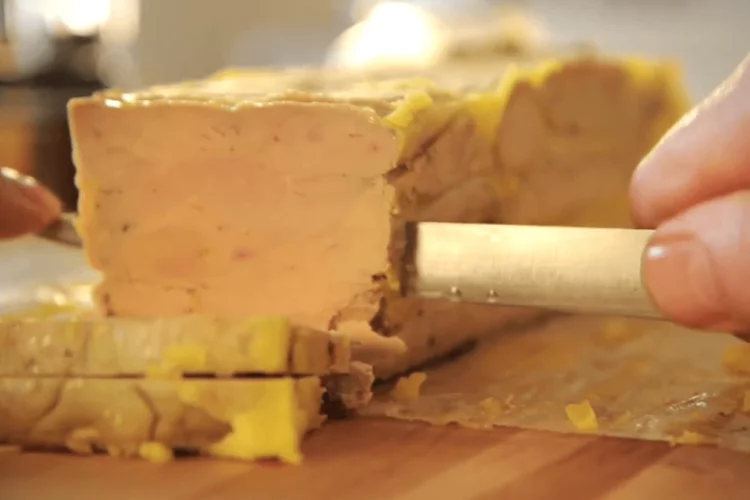 Terrine de foie gras maison comme un chef
