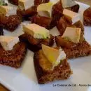 Apéritif toasts de foie gras et confit d'oignons